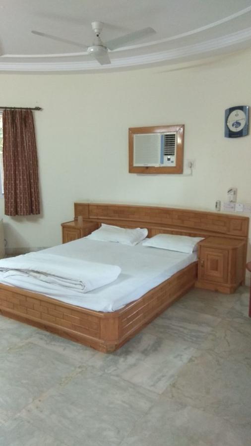 Stay Guru Resort Farm Villa Bhuj Exterior foto